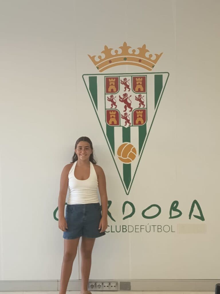 La joven futbolista Lola de la Fuente, nueva jugadora del Córdoba CF Femenino